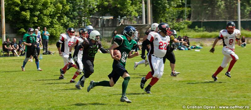 263-Fotbal-American-BW-vs-Predators-Cristian-Oprea.jpg